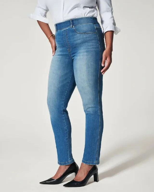 Ankle Straight Leg Jeans In Vintage Indigo