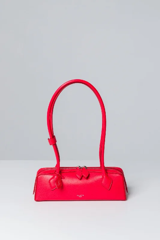 Alaïa Le Teckel in Red