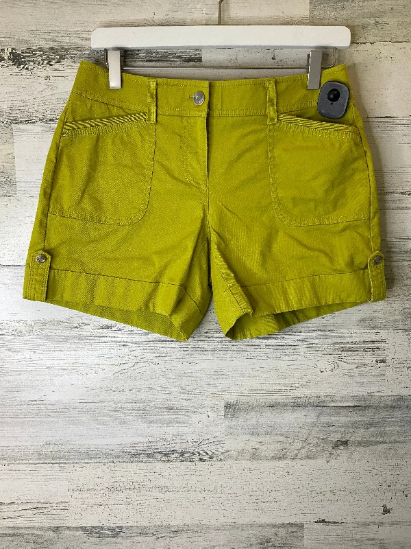 Green Shorts White House Black Market, Size 2