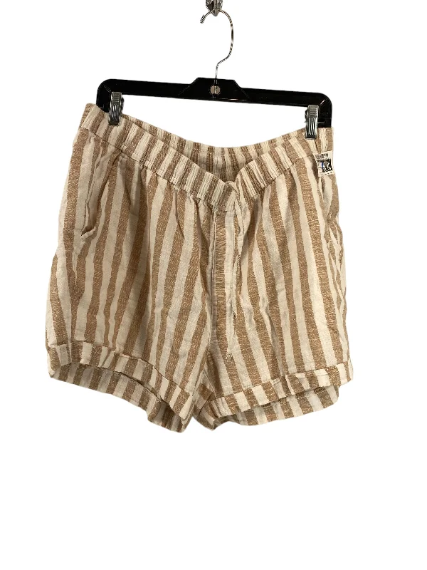 Tan Shorts Old Navy, Size L